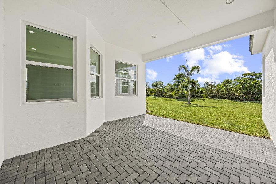 47_0o1a0530 47_0o1a0530