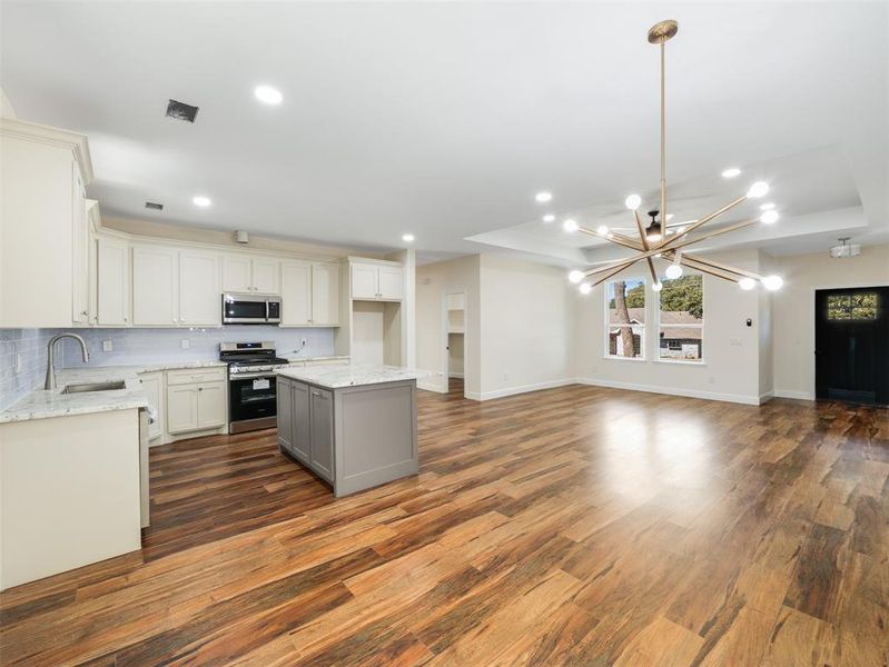 Spacious, unfurnished interior of a new home in , Denton (Image 9).