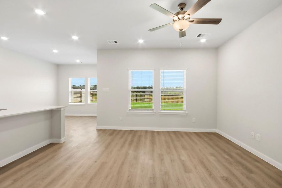 Spacious, unfurnished interior of a new home in Maple Woods, Hockley (Image 20).