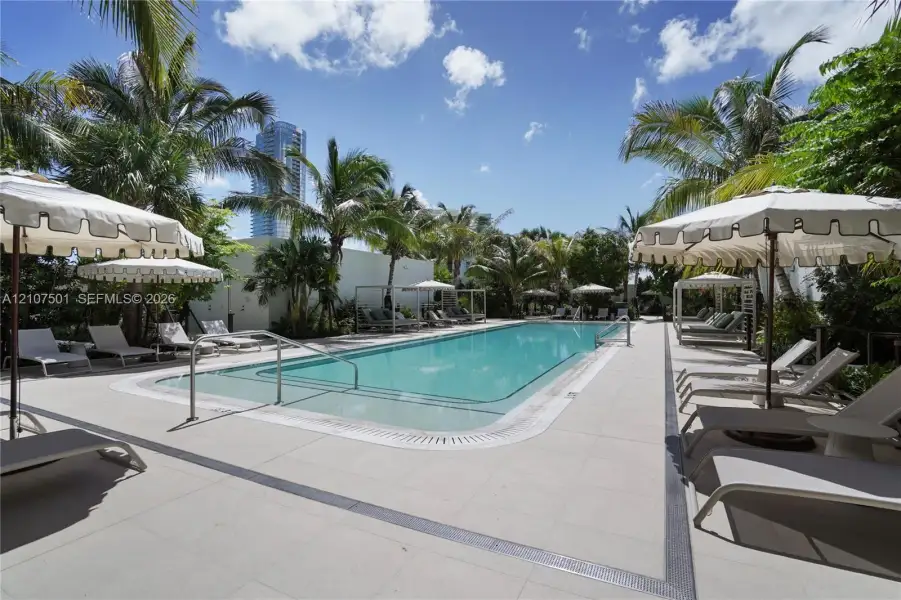 Community amenities in , Miami (Image 55).