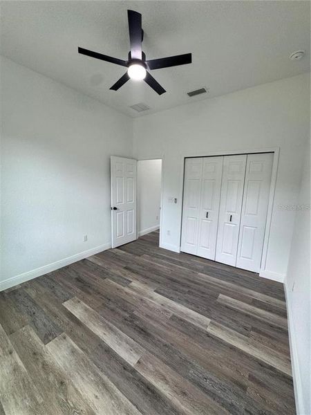 Spacious, unfurnished interior of a new home in , Ocala (Image 29).