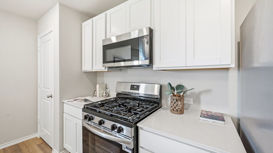 Furnished interior view inside a new home in Sunnycreek, Crowley (Image 6).