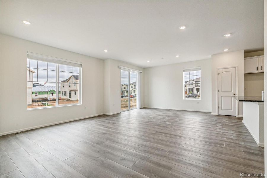 Spacious, unfurnished interior of a new home in Farmlore, Brighton (Image 28).