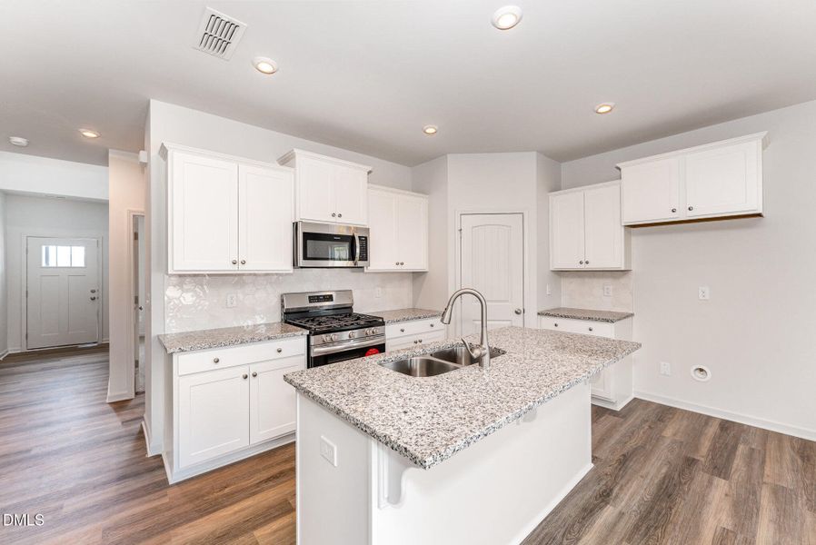 005_a7405534-edit_591