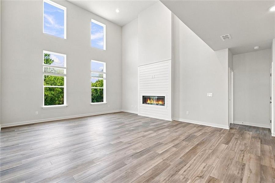 Spacious, unfurnished interior of a new home in Conner Farm, Dawsonville (Image 9).