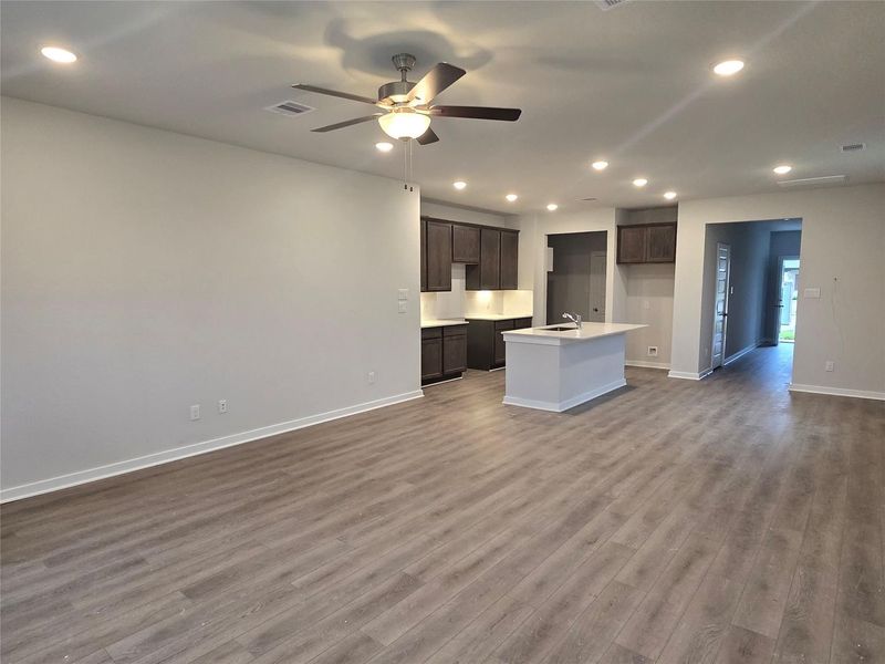 Spacious, unfurnished interior of a new home in Liberty Estates, Cleveland (Image 12).