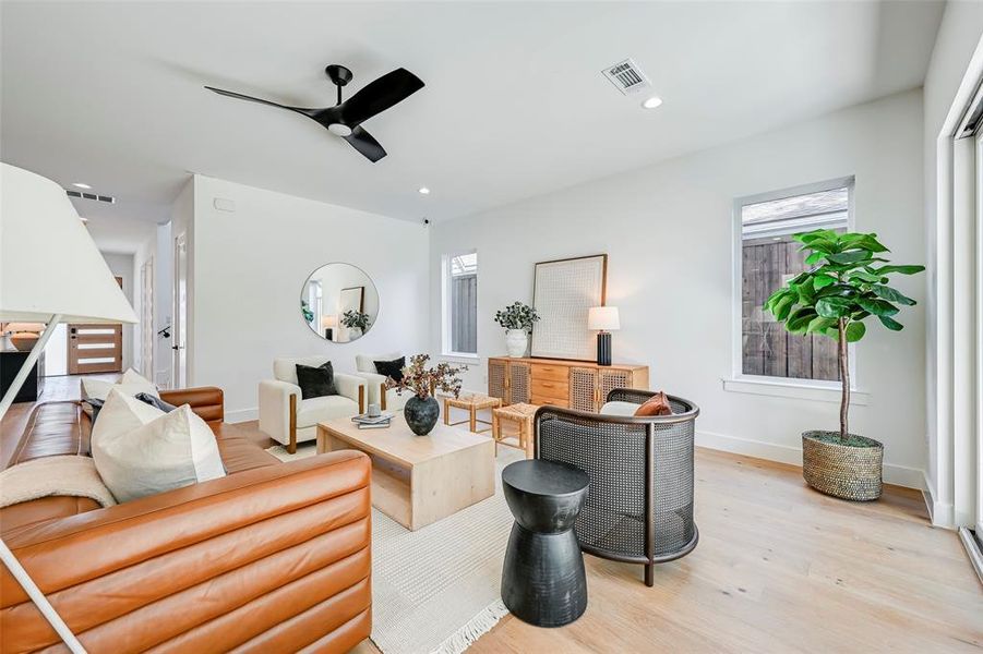 Furnished interior view inside a new home in , Dallas (Image 16).