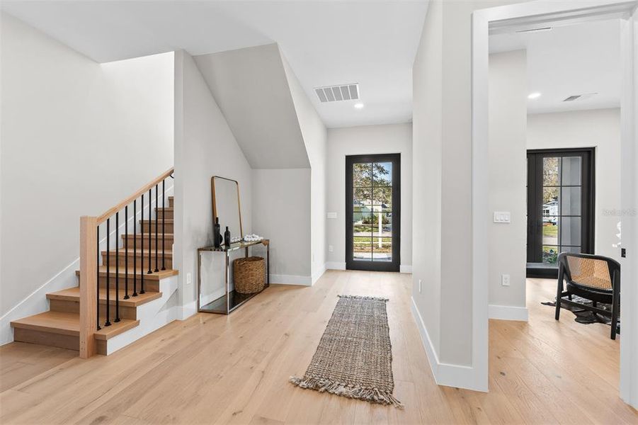 Furnished interior view inside a new home in College Park, Orlando (Image 7).