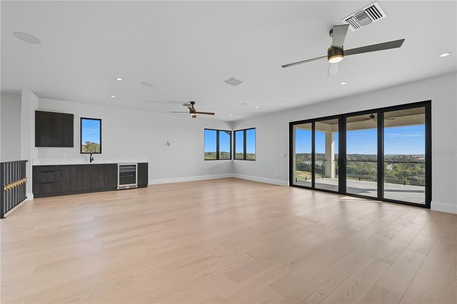 Spacious, unfurnished interior of a new home in , Montverde (Image 46).