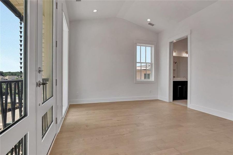 Spacious, unfurnished interior of a new home in , Fayetteville (Image 22).