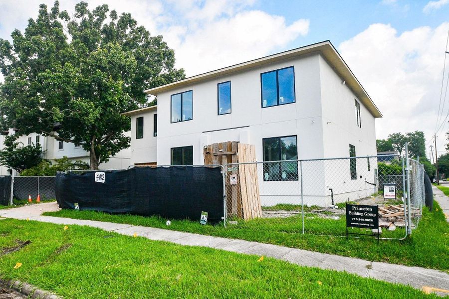 Exterior details and patio area of a home in , Houston (Image 4).