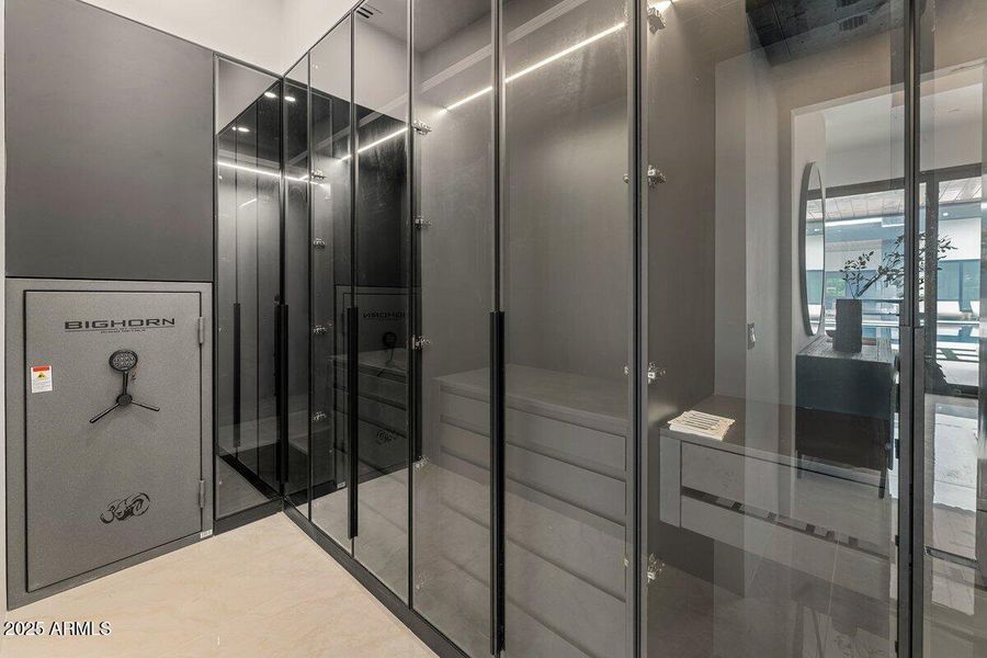 50-Guest House Master Closet