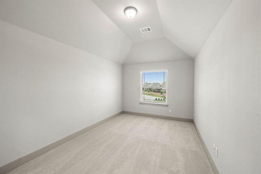 Spacious, unfurnished interior of a new home in , Farmers Branch (Image 26).