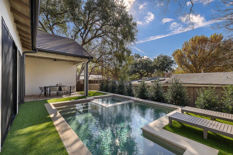 Exterior details and patio area of a home in , Austin (Image 23).