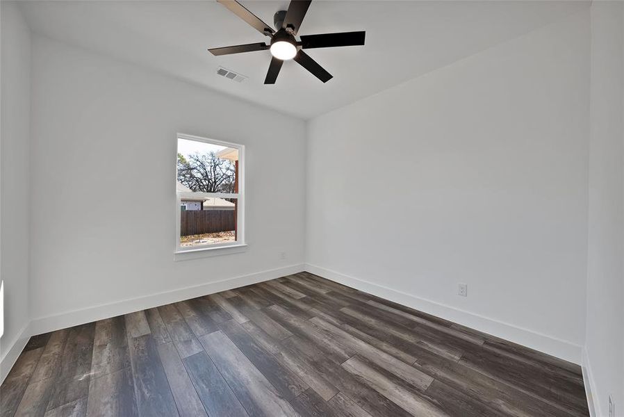 Spacious, unfurnished interior of a new home in , East Tawakoni (Image 19).