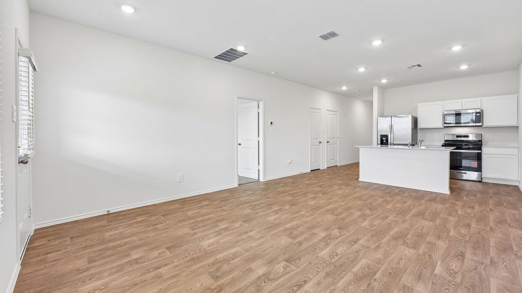 Spacious, unfurnished interior of a new home in Wayside, Uhland (Image 18). Spacious, unfurnished interior of a new home in Wayside, Uhland (Image 18).