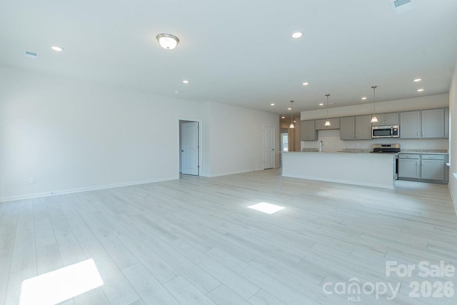 Spacious, unfurnished interior of a new home in Winecoff, Salisbury (Image 15).