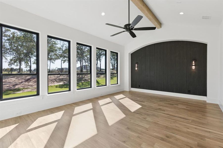 Spacious, unfurnished interior of a new home in , Weatherford (Image 23).