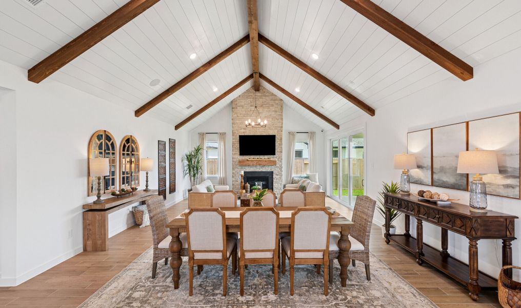 Dining Area Dining Area