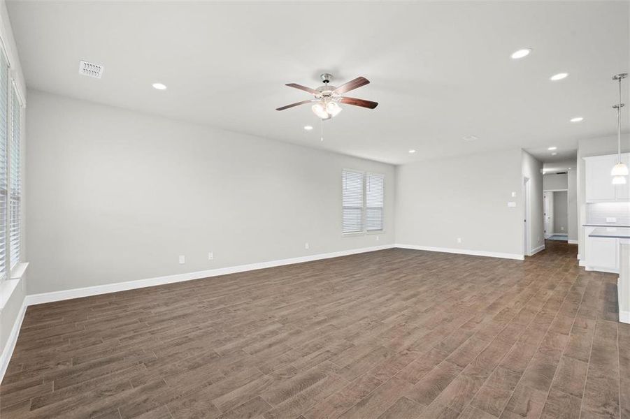 Spacious, unfurnished interior of a new home in , Haslet (Image 20). Spacious, unfurnished interior of a new home in , Haslet (Image 20).