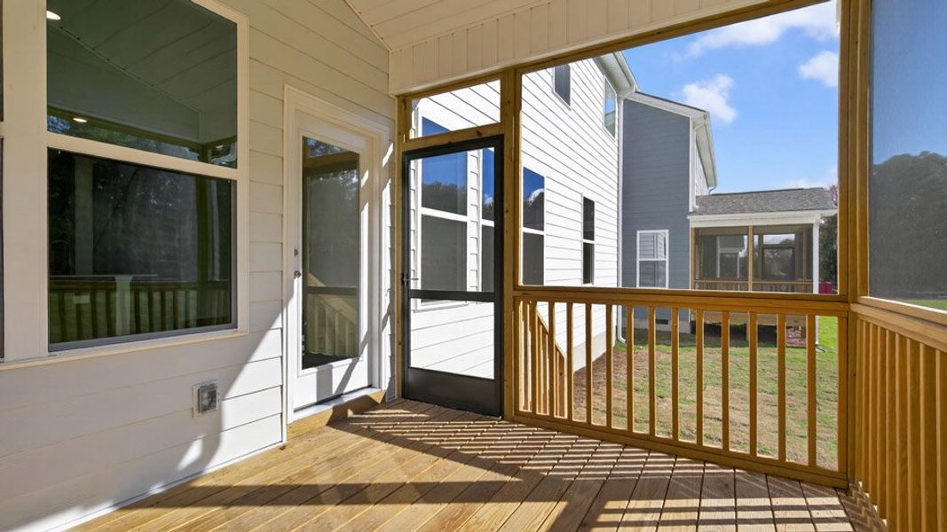 Representative exterior details of a home built from the Fleetwood by D.R. Horton in Kalas Falls, Wake Forest (Image 3).