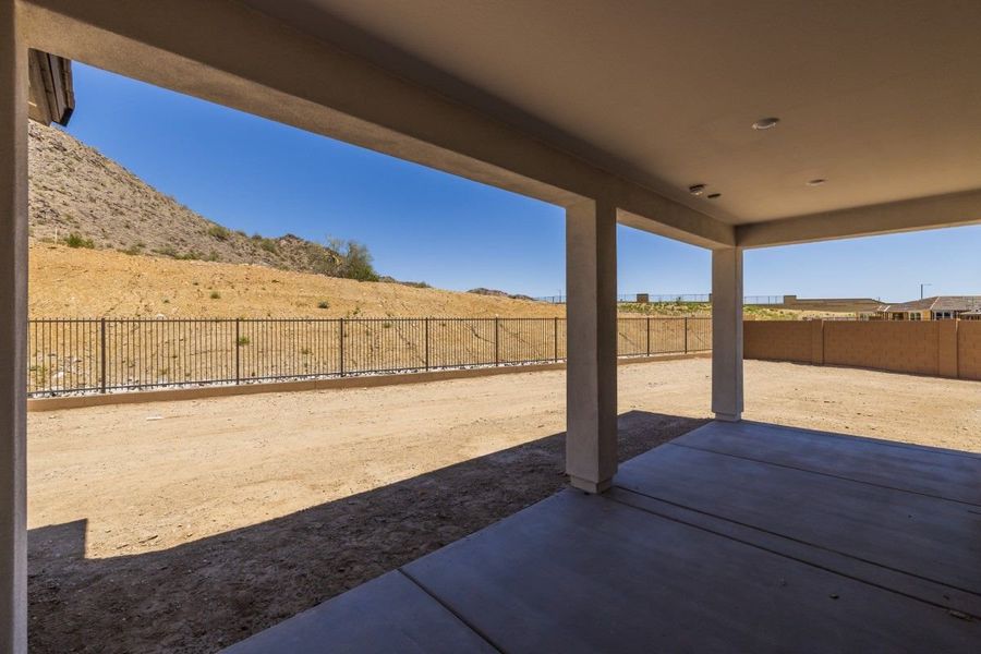 Representative exterior details of a home built from the Ponderosa by William Ryan Homes in Silver Cross, San Tan Valley (Image 4).