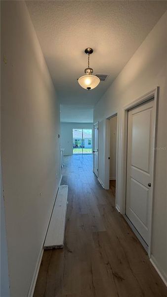Spacious, unfurnished interior of a new home in , Okahumpka (Image 5).