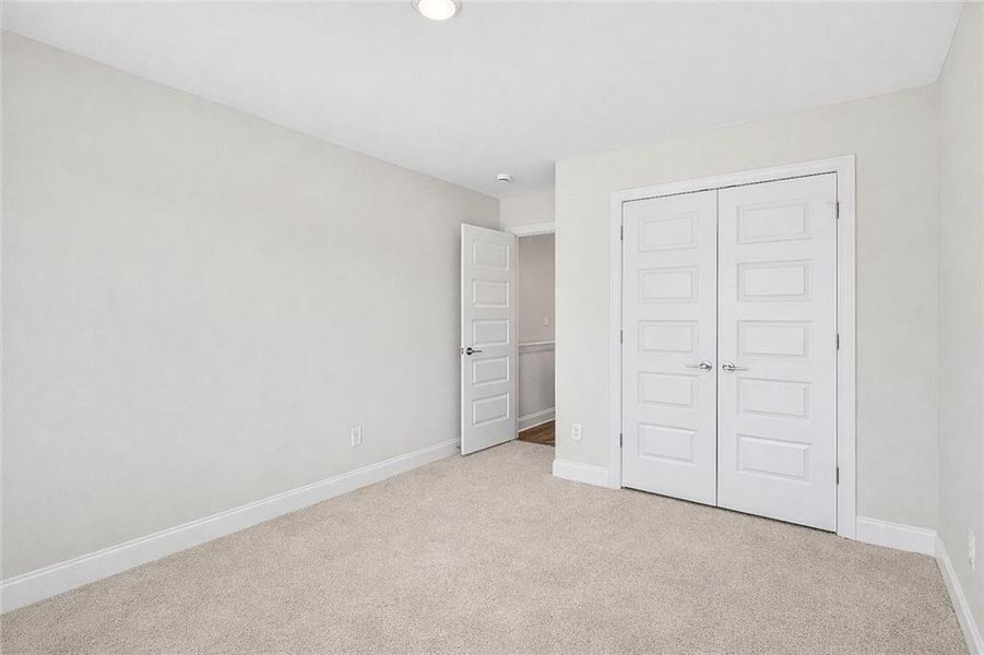 Spacious, unfurnished interior of a new home in Waters Edge, Mansfield (Image 25).