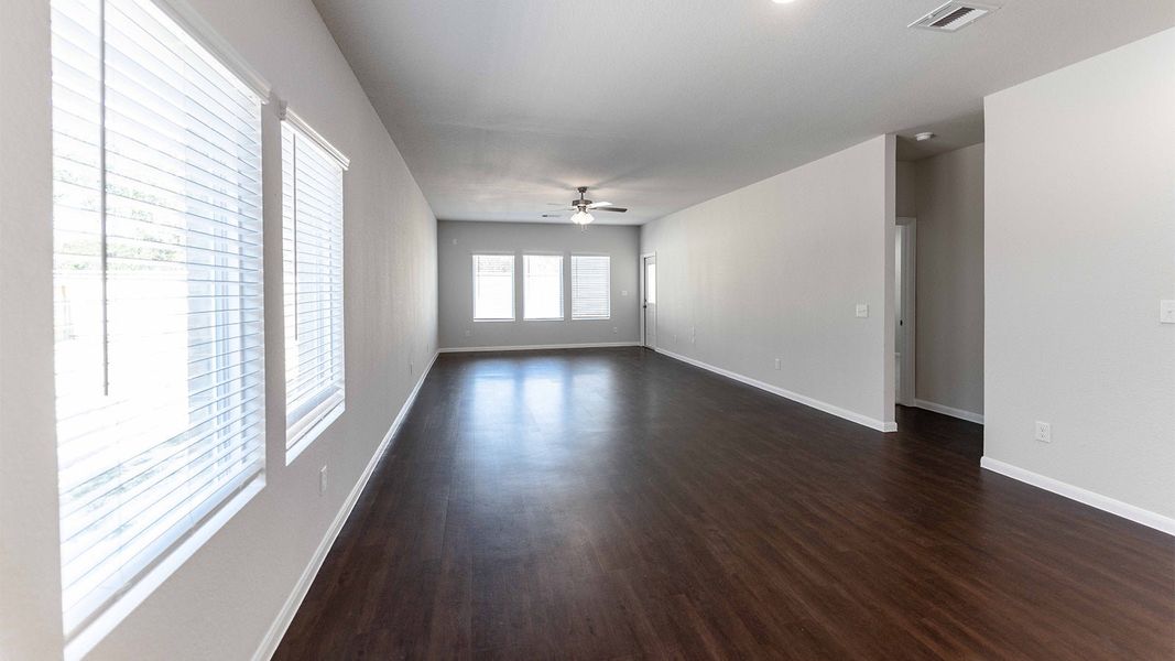 Spacious, unfurnished interior of a new home in The Canopies, Splendora (Image 19).