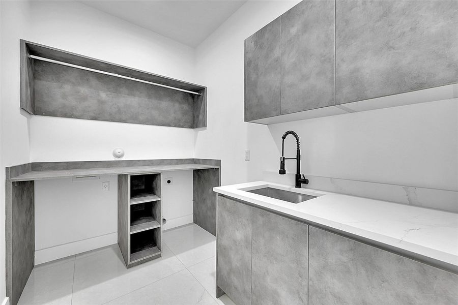 Furnished interior view inside a new home in , Wilton Manors (Image 4).