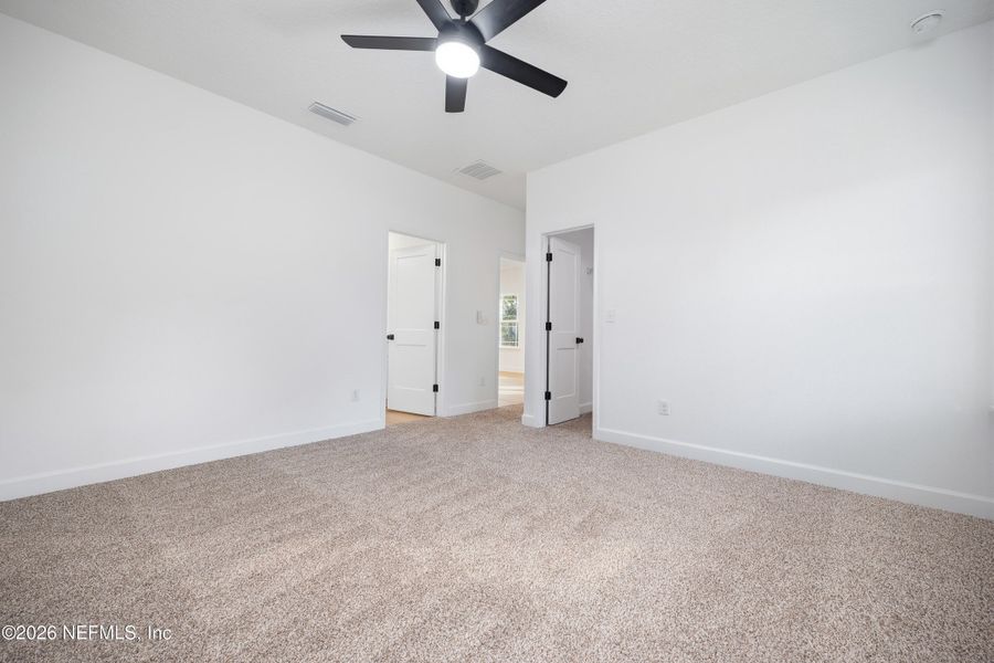 Spacious, unfurnished interior of a new home in , Keystone Heights (Image 20).