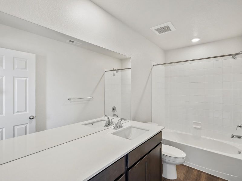 Furnished interior view inside a new home in Lake Bluff, Greeley (Image 5).