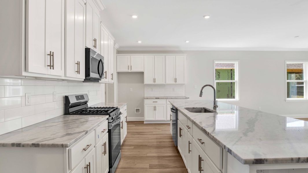 Representative furnished interior of a home built from the Drexel by Maronda Homes in Bellview Pointe, Bellview (Image 6).