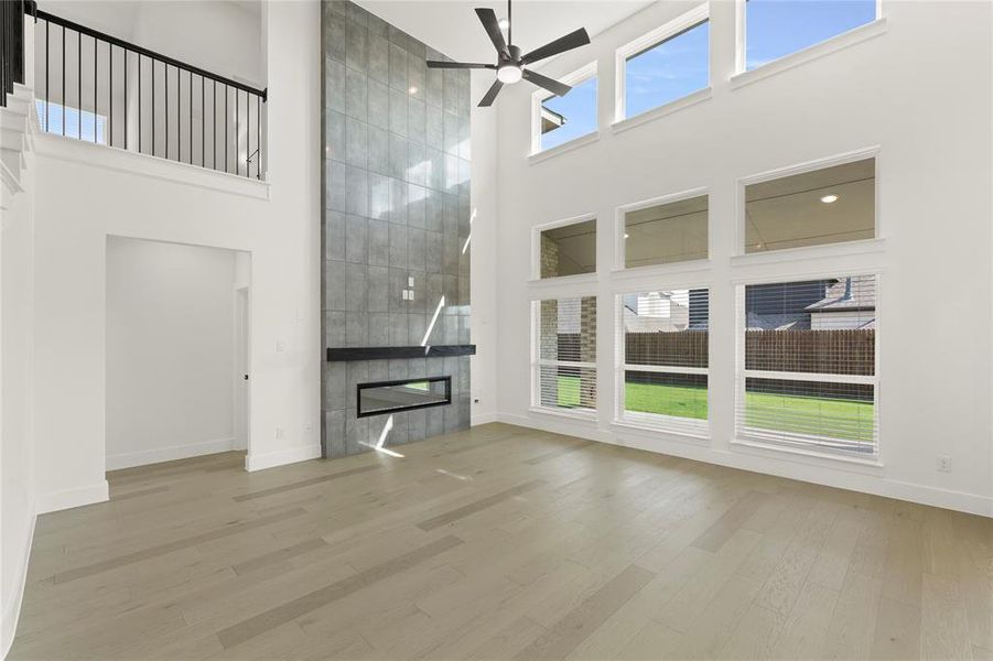 08. 329 Aeronca - Family