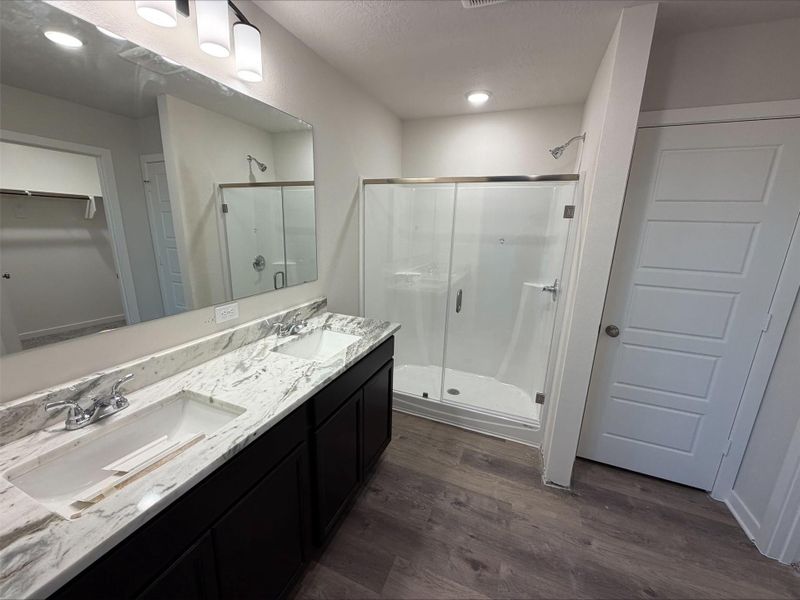 Furnished interior view inside a new home in Sterling Ridge, Huntsville (Image 5). Furnished interior view inside a new home in Sterling Ridge, Huntsville (Image 5).