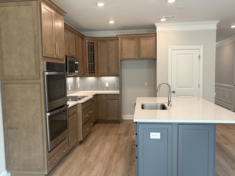 Furnished interior view inside a new home in Parker's Preserve, Ridgeville (Image 11).