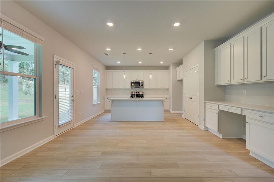 Spacious, unfurnished interior of a new home in Cooper Park, McDonough (Image 21).