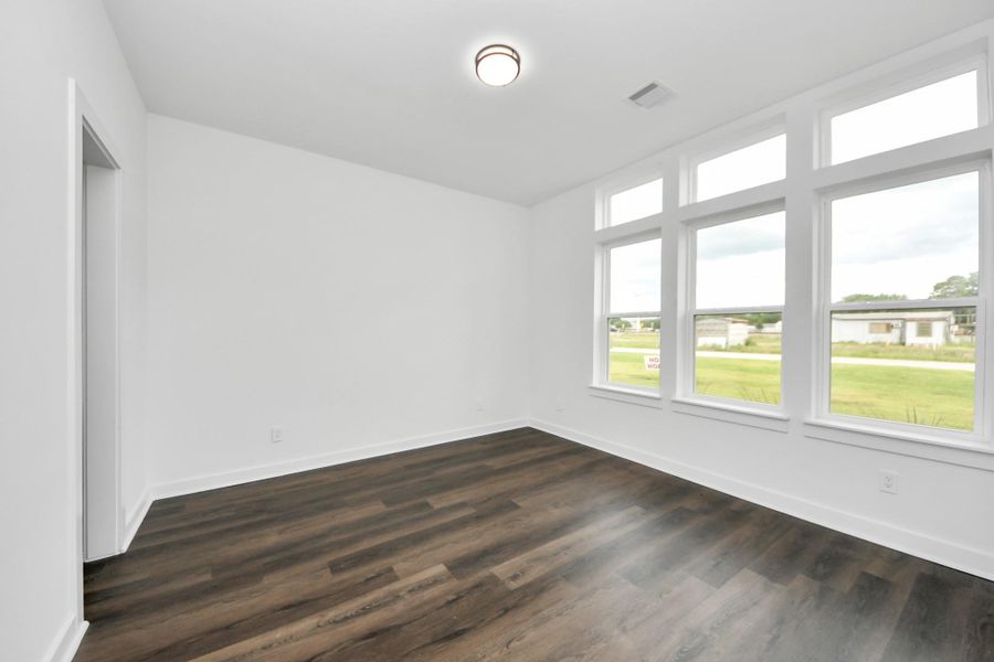 Image 8 of a home in . Image 8 of a home in .