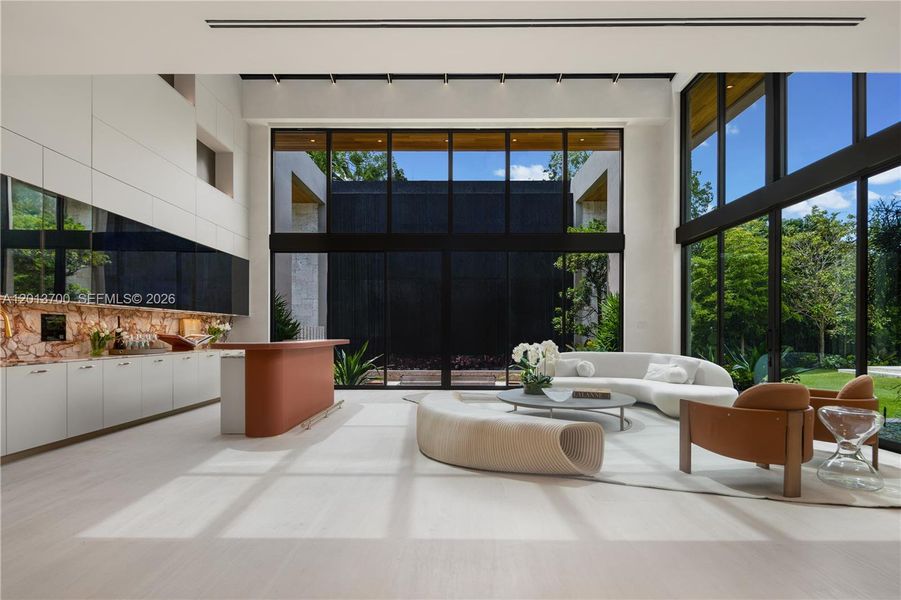 Exterior details and patio area of a home in , Pinecrest (Image 11).