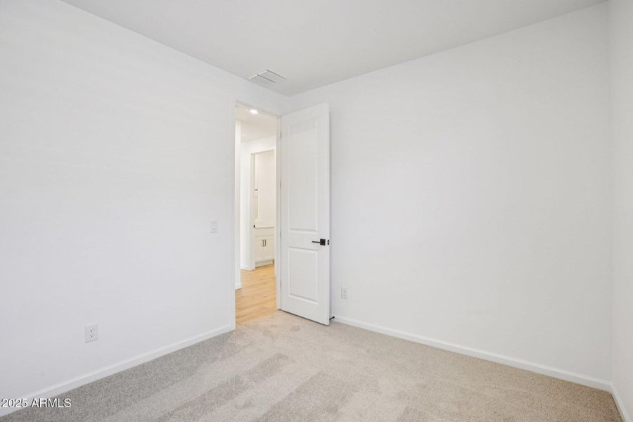 25-web-or-mls-La Senda Dr W-S0511-025