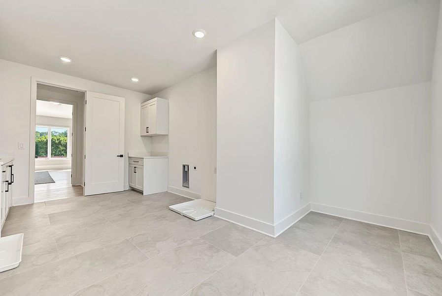 Spacious, unfurnished interior of a new home in , Marietta (Image 82). Spacious, unfurnished interior of a new home in , Marietta (Image 82).