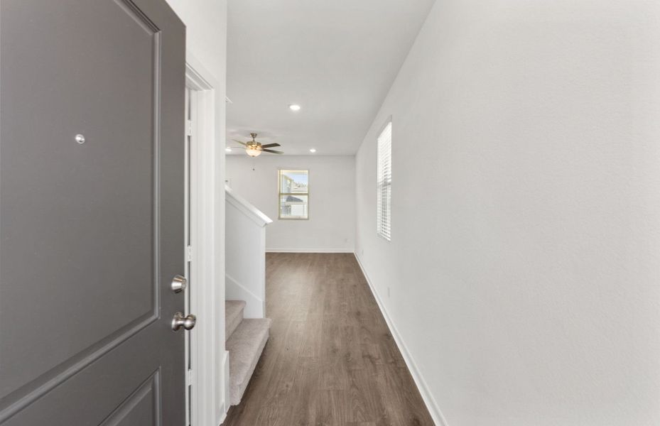 Spacious, unfurnished interior of a new home in Sonterra, Jarrell (Image 12).