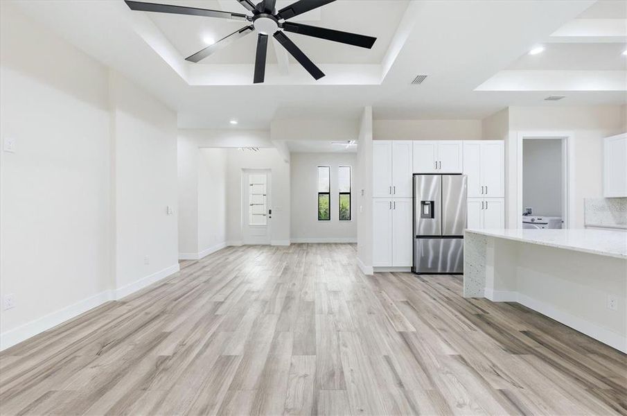 Spacious, unfurnished interior of a new home in , Port Charlotte (Image 19).