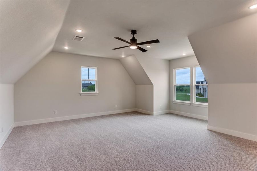 Spacious, unfurnished interior of a new home in , Aledo (Image 24).