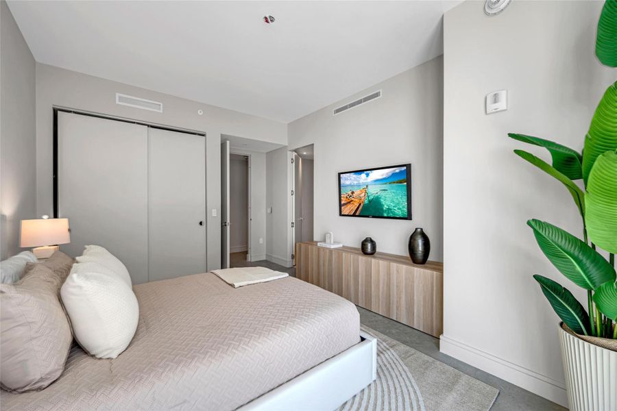 Furnished interior view inside a new home in , Fort Lauderdale (Image 69).