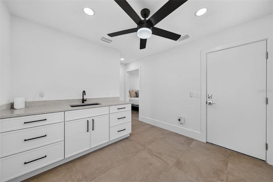 Furnished interior view inside a new home in , Sarasota (Image 69).