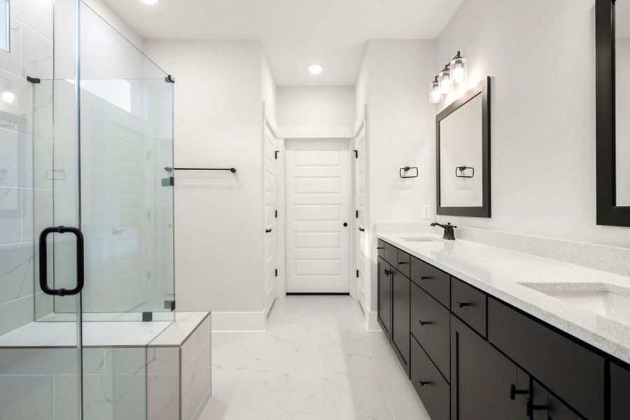 Furnished interior view inside a new home in Del Webb Savannah at Heartwood, Richmond Hill (Image 6).