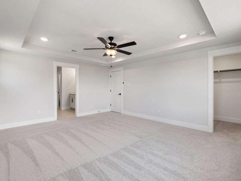 Spacious, unfurnished interior of a new home in Lake Park Villas, Wylie (Image 22). Spacious, unfurnished interior of a new home in Lake Park Villas, Wylie (Image 22).