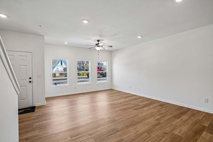 Spacious, unfurnished interior of a new home in Laurelwood, Douglasville (Image 12). Spacious, unfurnished interior of a new home in Laurelwood, Douglasville (Image 12).