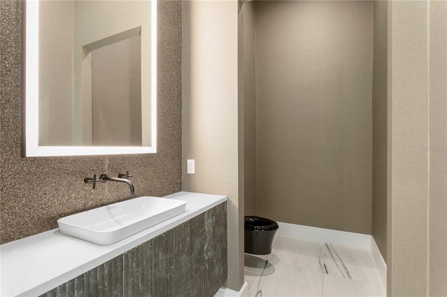 Furnished interior view inside a new home in Snell Isles, St. Petersburg (Image 26). Furnished interior view inside a new home in Snell Isles, St. Petersburg (Image 26).